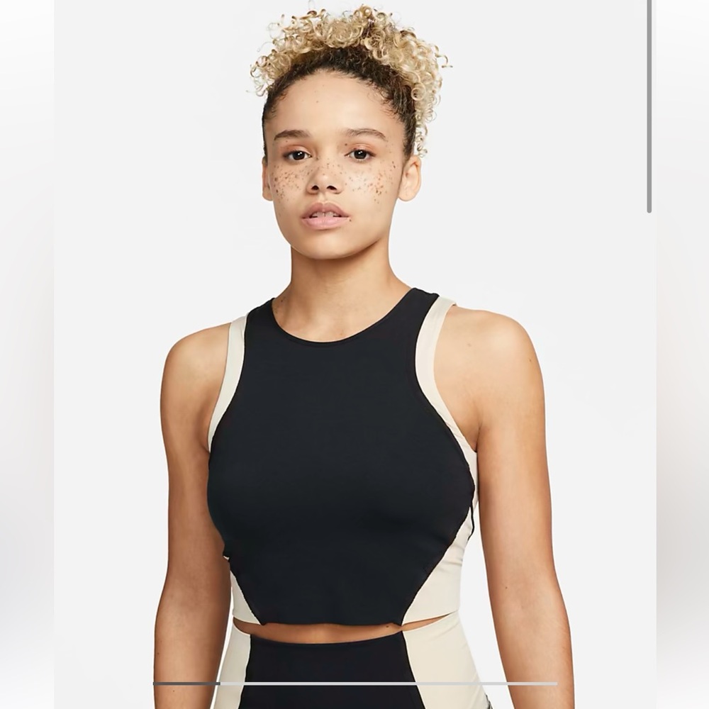 COPY - Nike Yoga Dri-FIT Luxe